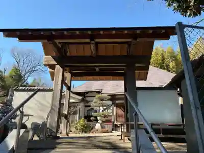 宗泉寺の{uncategorized: "未分類", other: "その他", undefined: "問題あり", building: "その他建物", grave: "お墓", sacred_gate: "鳥居", guardian: "狛犬", statue: "像", buddha: "仏像", history: "歴史", nature: "自然", garden: "庭園", animal: "動物", pagoda: "塔", temizu: "手水舎", mountain_gate: "山門・神門", sanctuary: "本殿・本堂", subordinate: "末社・摂社", art: "芸術", scenery: "景色", jizo: "地蔵", ema: "絵馬", goshuin: "御朱印", omikuji: "おみくじ", items: "授与品その他", amulet: "お守り", goshuincho: "御朱印帳", eats: "食事", festival: "お祭り", votive_dance: "神楽", shichigosan: "七五三参", wedding: "結婚式", experience: "体験その他", initially: "初詣", around: "周辺", anti_infection: "感染症対策"}