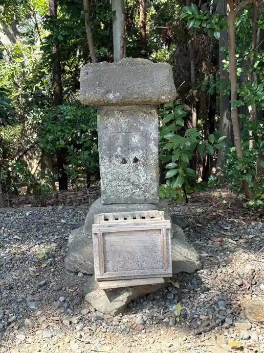 皇大神宮(烏森神社)の{uncategorized: "未分類", other: "その他", undefined: "問題あり", building: "その他建物", grave: "お墓", sacred_gate: "鳥居", guardian: "狛犬", statue: "像", buddha: "仏像", history: "歴史", nature: "自然", garden: "庭園", animal: "動物", pagoda: "塔", temizu: "手水舎", mountain_gate: "山門・神門", sanctuary: "本殿・本堂", subordinate: "末社・摂社", art: "芸術", scenery: "景色", jizo: "地蔵", ema: "絵馬", goshuin: "御朱印", omikuji: "おみくじ", items: "授与品その他", amulet: "お守り", goshuincho: "御朱印帳", eats: "食事", festival: "お祭り", votive_dance: "神楽", shichigosan: "七五三参", wedding: "結婚式", experience: "体験その他", initially: "初詣", around: "周辺", anti_infection: "感染症対策"}