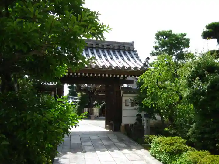 常念寺の山門・神門