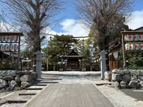 與杼神社の{uncategorized: "未分類", other: "その他", undefined: "問題あり", building: "その他建物", grave: "お墓", sacred_gate: "鳥居", guardian: "狛犬", statue: "像", buddha: "仏像", history: "歴史", nature: "自然", garden: "庭園", animal: "動物", pagoda: "塔", temizu: "手水舎", mountain_gate: "山門・神門", sanctuary: "本殿・本堂", subordinate: "末社・摂社", art: "芸術", scenery: "景色", jizo: "地蔵", ema: "絵馬", goshuin: "御朱印", omikuji: "おみくじ", items: "授与品その他", amulet: "お守り", goshuincho: "御朱印帳", eats: "食事", festival: "お祭り", votive_dance: "神楽", shichigosan: "七五三参", wedding: "結婚式", experience: "体験その他", initially: "初詣", around: "周辺", anti_infection: "感染症対策"}