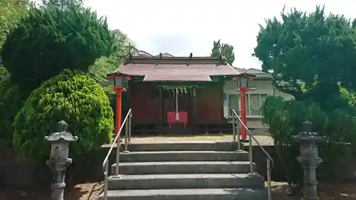 紫神社の本殿