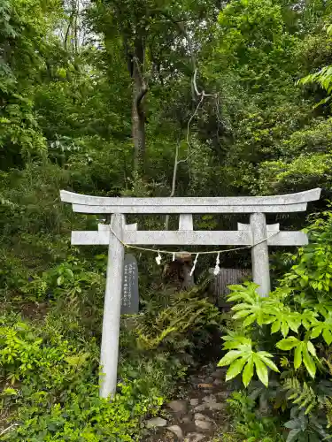 浅間山の{uncategorized: "未分類", other: "その他", undefined: "問題あり", building: "その他建物", grave: "お墓", sacred_gate: "鳥居", guardian: "狛犬", statue: "像", buddha: "仏像", history: "歴史", nature: "自然", garden: "庭園", animal: "動物", pagoda: "塔", temizu: "手水舎", mountain_gate: "山門・神門", sanctuary: "本殿・本堂", subordinate: "末社・摂社", art: "芸術", scenery: "景色", jizo: "地蔵", ema: "絵馬", goshuin: "御朱印", omikuji: "おみくじ", items: "授与品その他", amulet: "お守り", goshuincho: "御朱印帳", eats: "食事", festival: "お祭り", votive_dance: "神楽", shichigosan: "七五三参", wedding: "結婚式", experience: "体験その他", initially: "初詣", around: "周辺", anti_infection: "感染症対策"}