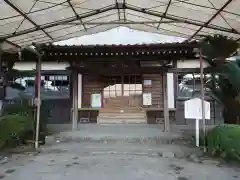 東国寺の本殿