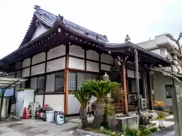 法応寺の本殿・本堂