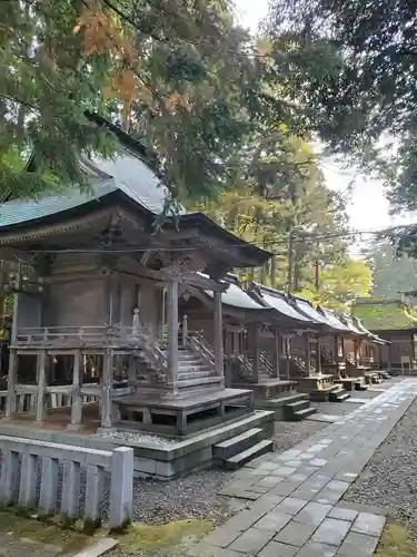 彌彦神社の末社・摂社