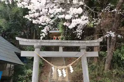 若草木神社の鳥居