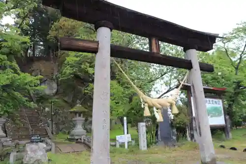 田村神社の鳥居