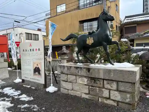 豊国神社の{uncategorized: "未分類", other: "その他", undefined: "問題あり", building: "その他建物", grave: "お墓", sacred_gate: "鳥居", guardian: "狛犬", statue: "像", buddha: "仏像", history: "歴史", nature: "自然", garden: "庭園", animal: "動物", pagoda: "塔", temizu: "手水舎", mountain_gate: "山門・神門", sanctuary: "本殿・本堂", subordinate: "末社・摂社", art: "芸術", scenery: "景色", jizo: "地蔵", ema: "絵馬", goshuin: "御朱印", omikuji: "おみくじ", items: "授与品その他", amulet: "お守り", goshuincho: "御朱印帳", eats: "食事", festival: "お祭り", votive_dance: "神楽", shichigosan: "七五三参", wedding: "結婚式", experience: "体験その他", initially: "初詣", around: "周辺", anti_infection: "感染症対策"}