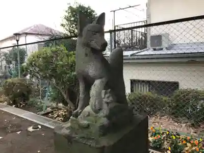 嶺稲荷神社の狛犬