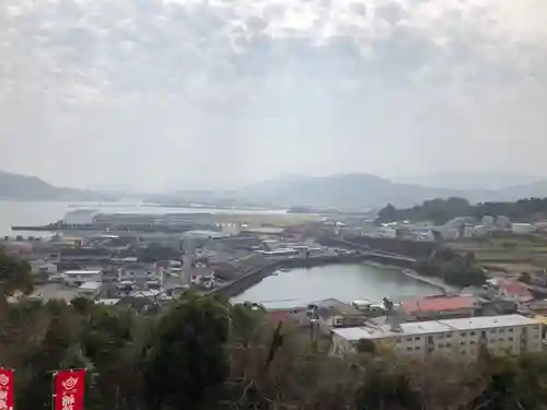 本徳稲荷神社の周辺