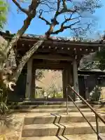 黄梅院(円覚寺塔頭)の{uncategorized: "未分類", other: "その他", undefined: "問題あり", building: "その他建物", grave: "お墓", sacred_gate: "鳥居", guardian: "狛犬", statue: "像", buddha: "仏像", history: "歴史", nature: "自然", garden: "庭園", animal: "動物", pagoda: "塔", temizu: "手水舎", mountain_gate: "山門・神門", sanctuary: "本殿・本堂", subordinate: "末社・摂社", art: "芸術", scenery: "景色", jizo: "地蔵", ema: "絵馬", goshuin: "御朱印", omikuji: "おみくじ", items: "授与品その他", amulet: "お守り", goshuincho: "御朱印帳", eats: "食事", festival: "お祭り", votive_dance: "神楽", shichigosan: "七五三参", wedding: "結婚式", experience: "体験その他", initially: "初詣", around: "周辺", anti_infection: "感染症対策"}