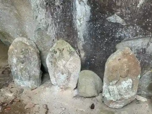 長安寺 岩井堂観音(長野県)