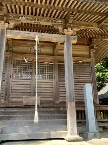 沢湯泉神社の本殿・本堂