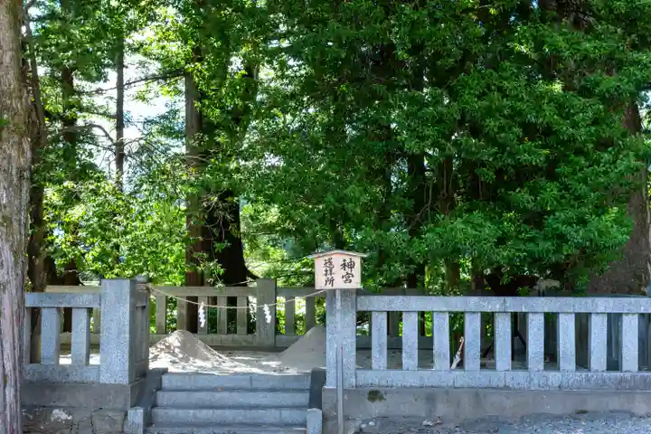 諏訪大社下社秋宮(長野県)