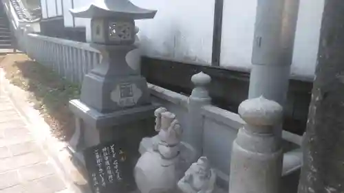 法音寺の像