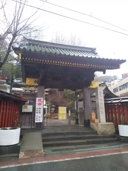 王子稲荷神社の山門・神門