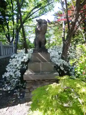彌彦神社　(伊夜日子神社)の狛犬