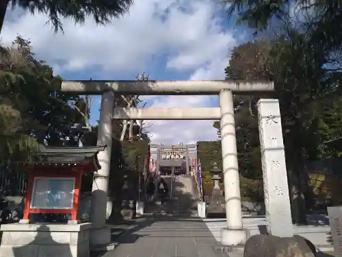 中野沼袋氷川神社の鳥居