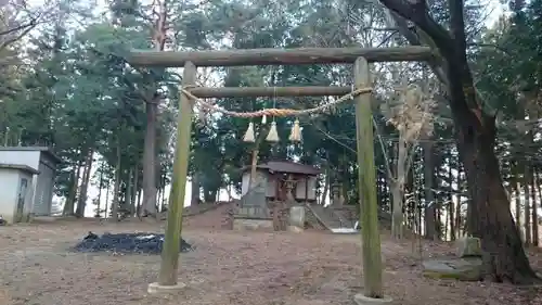 鏡石神社の鳥居