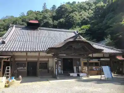 如意輪寺の本殿・本堂