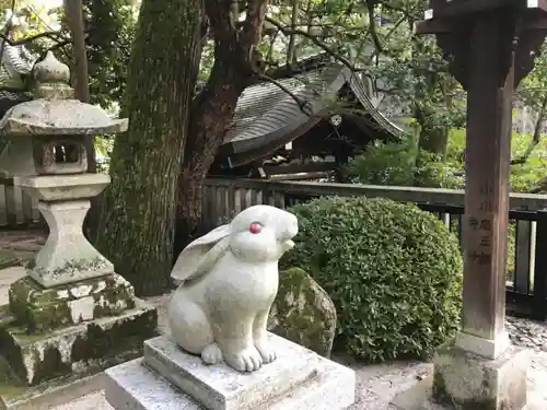 岡崎神社の狛犬