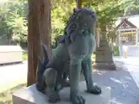 由仁神社の狛犬