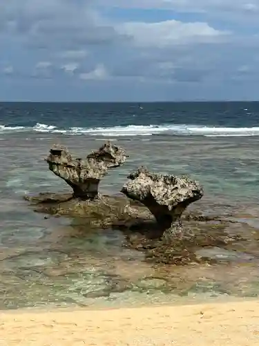 ハート岩恋守神社(沖縄県)