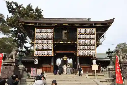 北野天満宮の{uncategorized: "未分類", other: "その他", undefined: "問題あり", building: "その他建物", grave: "お墓", sacred_gate: "鳥居", guardian: "狛犬", statue: "像", buddha: "仏像", history: "歴史", nature: "自然", garden: "庭園", animal: "動物", pagoda: "塔", temizu: "手水舎", mountain_gate: "山門・神門", sanctuary: "本殿・本堂", subordinate: "末社・摂社", art: "芸術", scenery: "景色", jizo: "地蔵", ema: "絵馬", goshuin: "御朱印", omikuji: "おみくじ", items: "授与品その他", amulet: "お守り", goshuincho: "御朱印帳", eats: "食事", festival: "お祭り", votive_dance: "神楽", shichigosan: "七五三参", wedding: "結婚式", experience: "体験その他", initially: "初詣", around: "周辺", anti_infection: "感染症対策"}