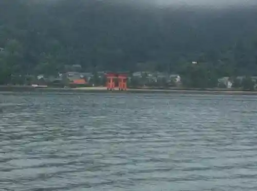 厳島神社の鳥居