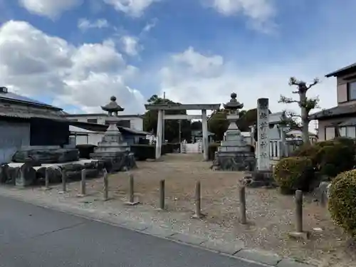 井出神社の鳥居