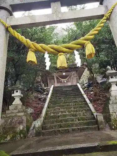 白山社の鳥居