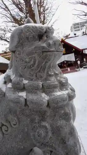 北海道神宮頓宮の狛犬