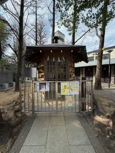 鳩森八幡神社の{uncategorized: "未分類", other: "その他", undefined: "問題あり", building: "その他建物", grave: "お墓", sacred_gate: "鳥居", guardian: "狛犬", statue: "像", buddha: "仏像", history: "歴史", nature: "自然", garden: "庭園", animal: "動物", pagoda: "塔", temizu: "手水舎", mountain_gate: "山門・神門", sanctuary: "本殿・本堂", subordinate: "末社・摂社", art: "芸術", scenery: "景色", jizo: "地蔵", ema: "絵馬", goshuin: "御朱印", omikuji: "おみくじ", items: "授与品その他", amulet: "お守り", goshuincho: "御朱印帳", eats: "食事", festival: "お祭り", votive_dance: "神楽", shichigosan: "七五三参", wedding: "結婚式", experience: "体験その他", initially: "初詣", around: "周辺", anti_infection: "感染症対策"}