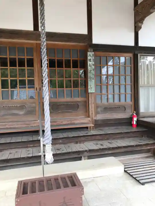 法楽寺の本殿・本堂