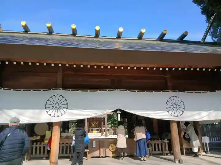 阿佐ヶ谷神明宮の{uncategorized: "未分類", other: "その他", undefined: "問題あり", building: "その他建物", grave: "お墓", sacred_gate: "鳥居", guardian: "狛犬", statue: "像", buddha: "仏像", history: "歴史", nature: "自然", garden: "庭園", animal: "動物", pagoda: "塔", temizu: "手水舎", mountain_gate: "山門・神門", sanctuary: "本殿・本堂", subordinate: "末社・摂社", art: "芸術", scenery: "景色", jizo: "地蔵", ema: "絵馬", goshuin: "御朱印", omikuji: "おみくじ", items: "授与品その他", amulet: "お守り", goshuincho: "御朱印帳", eats: "食事", festival: "お祭り", votive_dance: "神楽", shichigosan: "七五三参", wedding: "結婚式", experience: "体験その他", initially: "初詣", around: "周辺", anti_infection: "感染症対策"}
