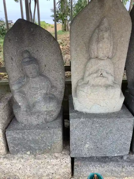 八龍神社(東八龍社)の仏像