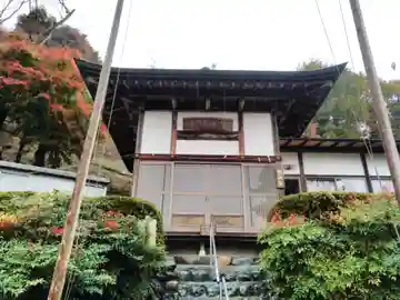 悉聖寺の本殿・本堂