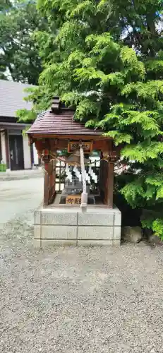 萬蔵稲荷神社の末社・摂社
