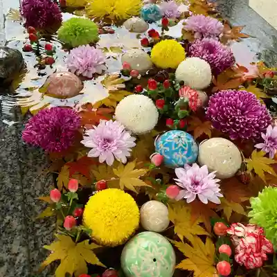 滑川神社 - 仕事と子どもの守り神の手水舎