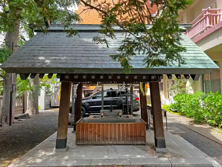 三吉神社の手水舎