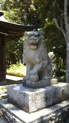 三所神社の狛犬
