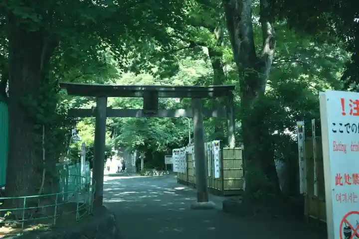 東郷神社の{uncategorized: "未分類", other: "その他", undefined: "問題あり", building: "その他建物", grave: "お墓", sacred_gate: "鳥居", guardian: "狛犬", statue: "像", buddha: "仏像", history: "歴史", nature: "自然", garden: "庭園", animal: "動物", pagoda: "塔", temizu: "手水舎", mountain_gate: "山門・神門", sanctuary: "本殿・本堂", subordinate: "末社・摂社", art: "芸術", scenery: "景色", jizo: "地蔵", ema: "絵馬", goshuin: "御朱印", omikuji: "おみくじ", items: "授与品その他", amulet: "お守り", goshuincho: "御朱印帳", eats: "食事", festival: "お祭り", votive_dance: "神楽", shichigosan: "七五三参", wedding: "結婚式", experience: "体験その他", initially: "初詣", around: "周辺", anti_infection: "感染症対策"}