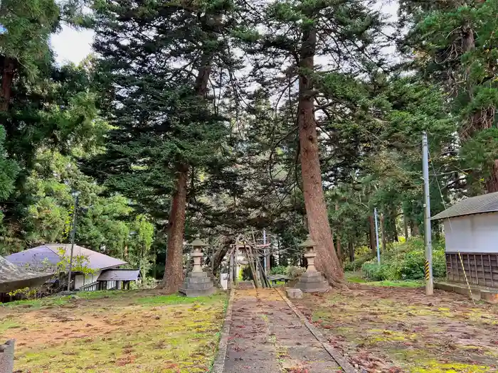 八乙女八幡神社の建物その他