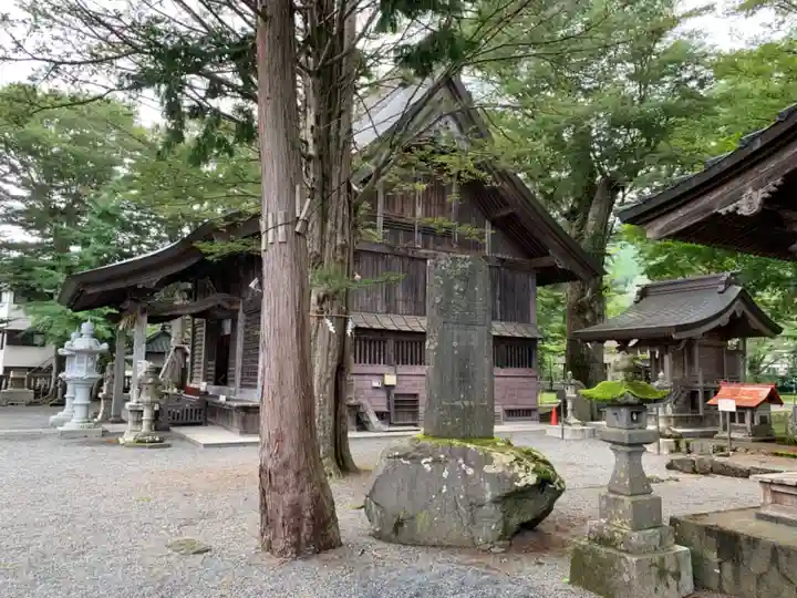 淺間神社(忍野八海)の本殿・本堂