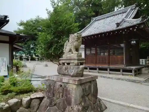 立志神社の狛犬