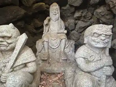 品川神社の像