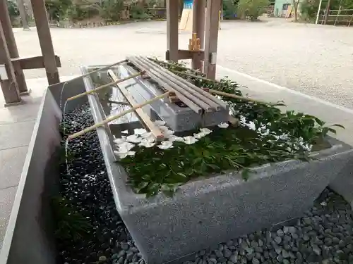 射水神社の手水