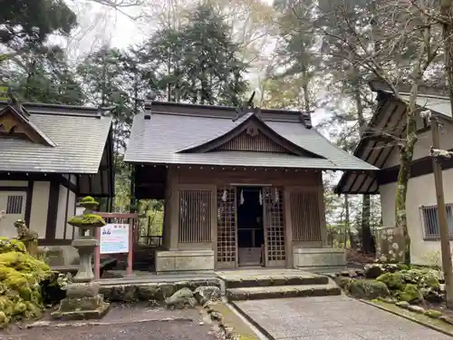 富士山東口本宮 冨士浅間神社の末社・摂社