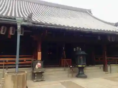 法楽寺の本殿・本堂