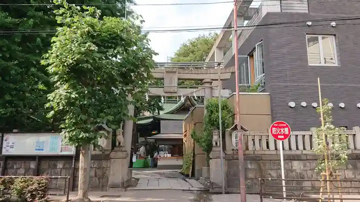 小野照崎神社の鳥居